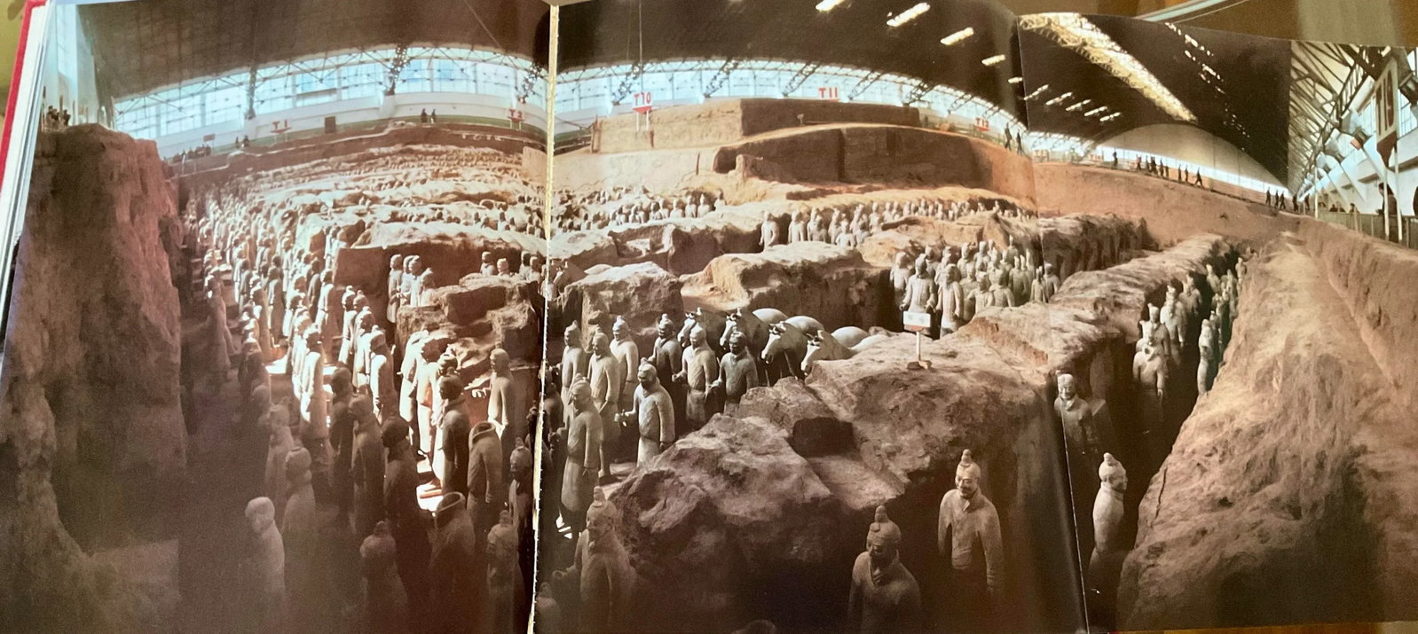 Vintage Coffee Table Travel Book "Journey Into China" - 10