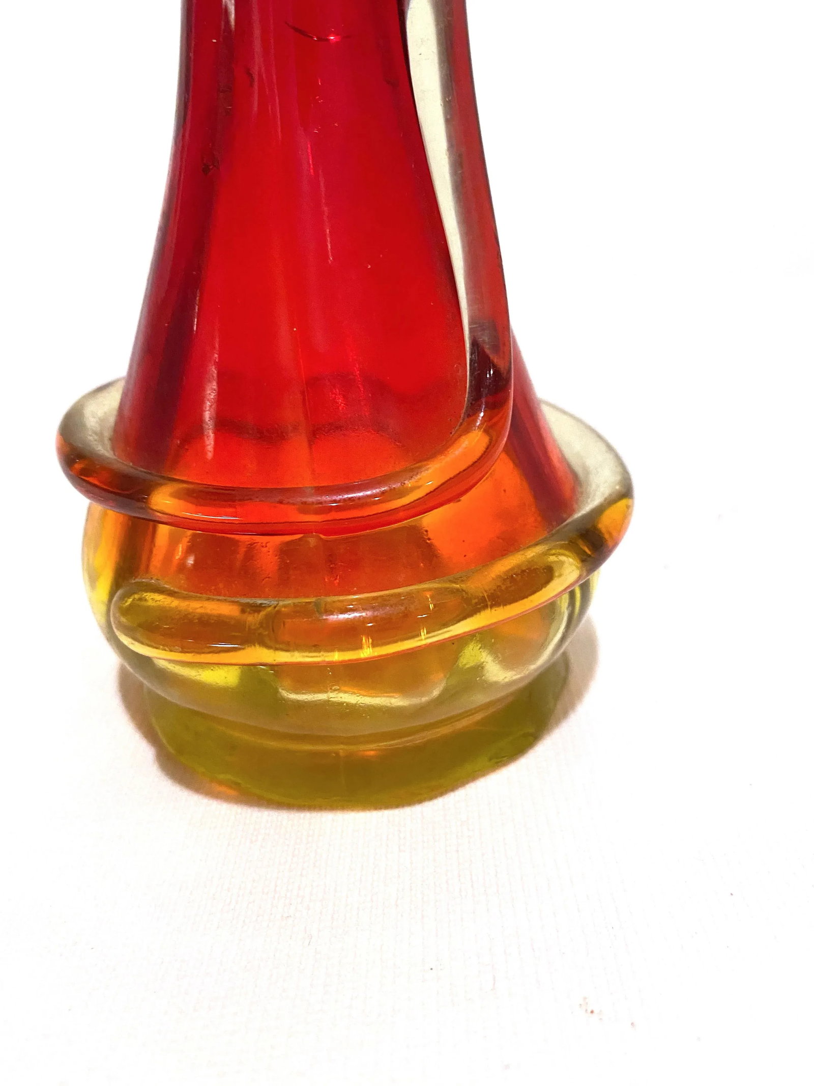 Vintage Mid-Century Amberina Vase - 2