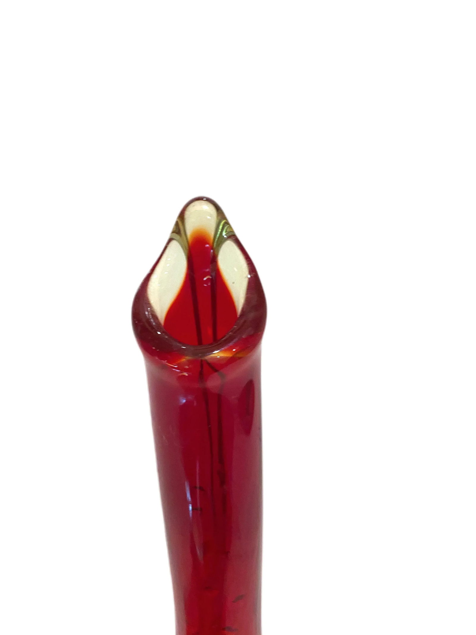 Vintage Mid-Century Amberina Vase - 3