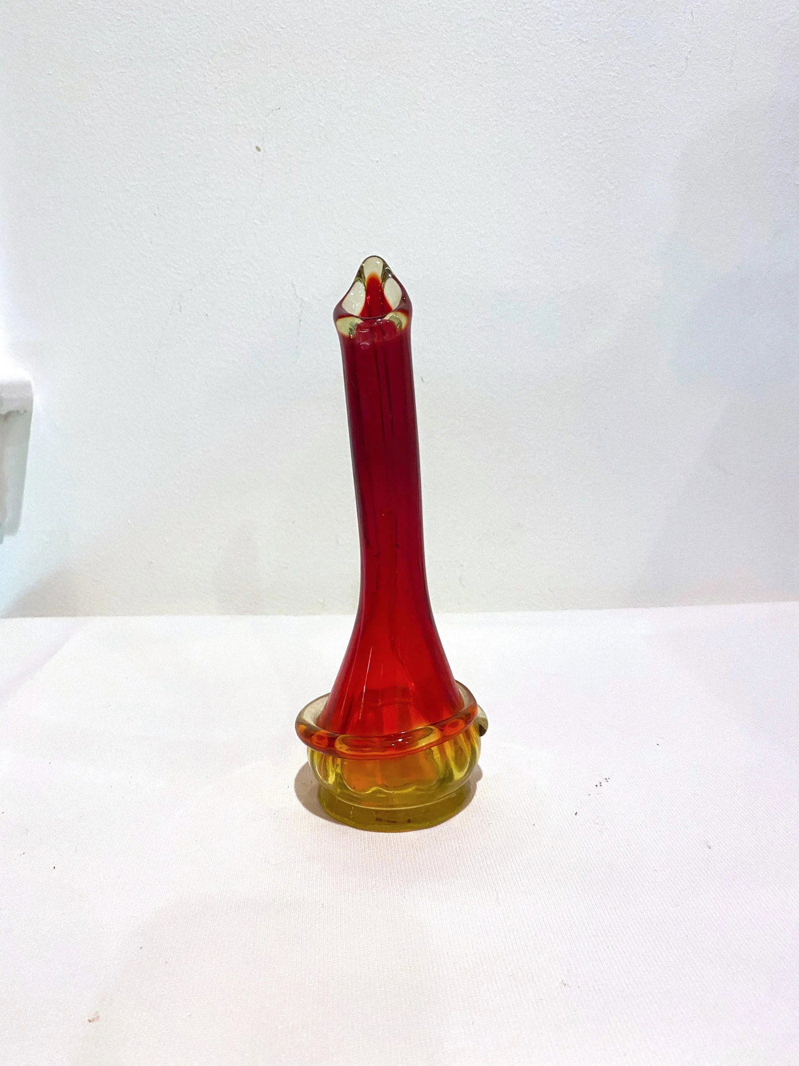 Vintage Mid-Century Amberina Vase - 6