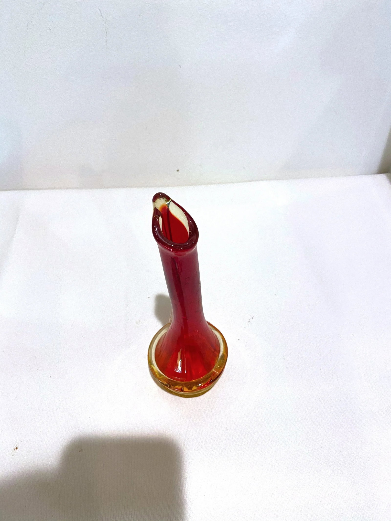 Vintage Mid-Century Amberina Vase - 8