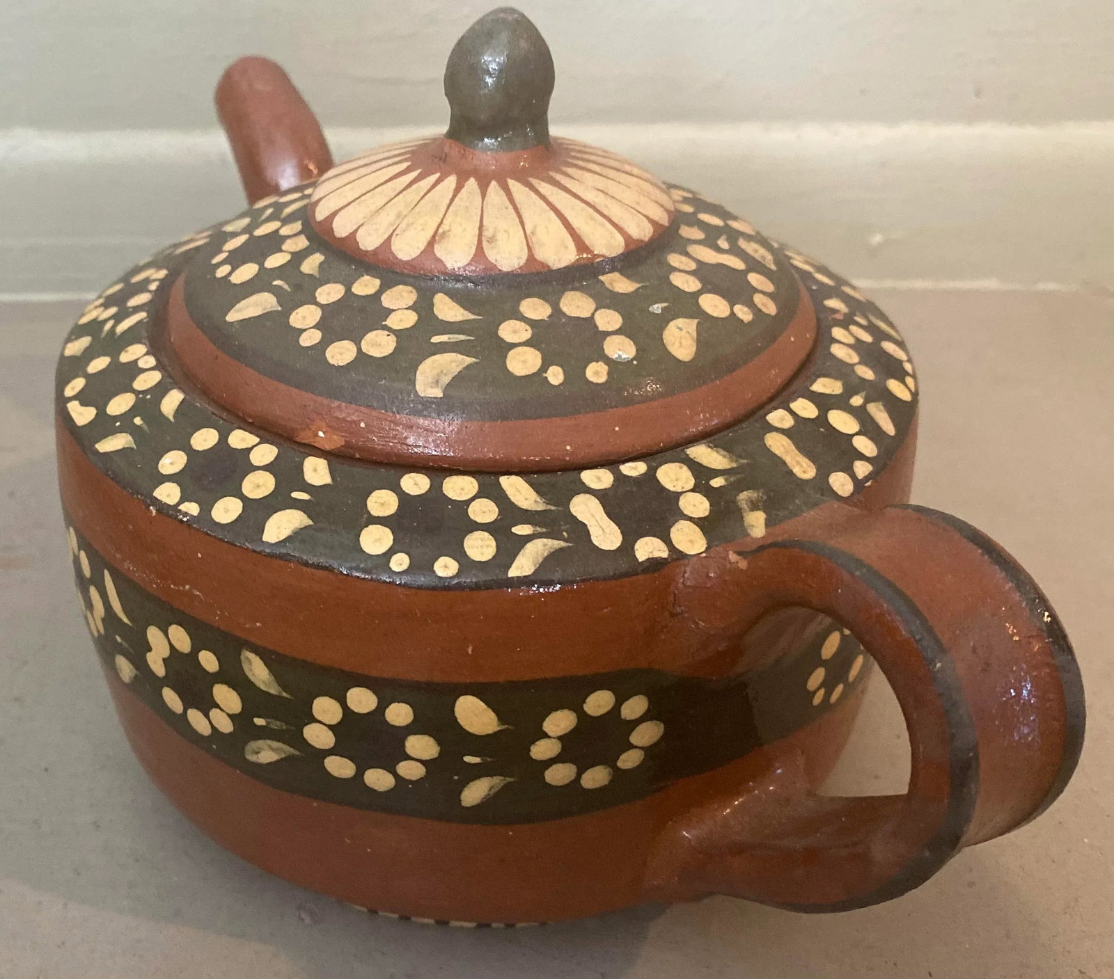 Mid 20th Century Mexican Bandera Ware Decorated Teapot - 3