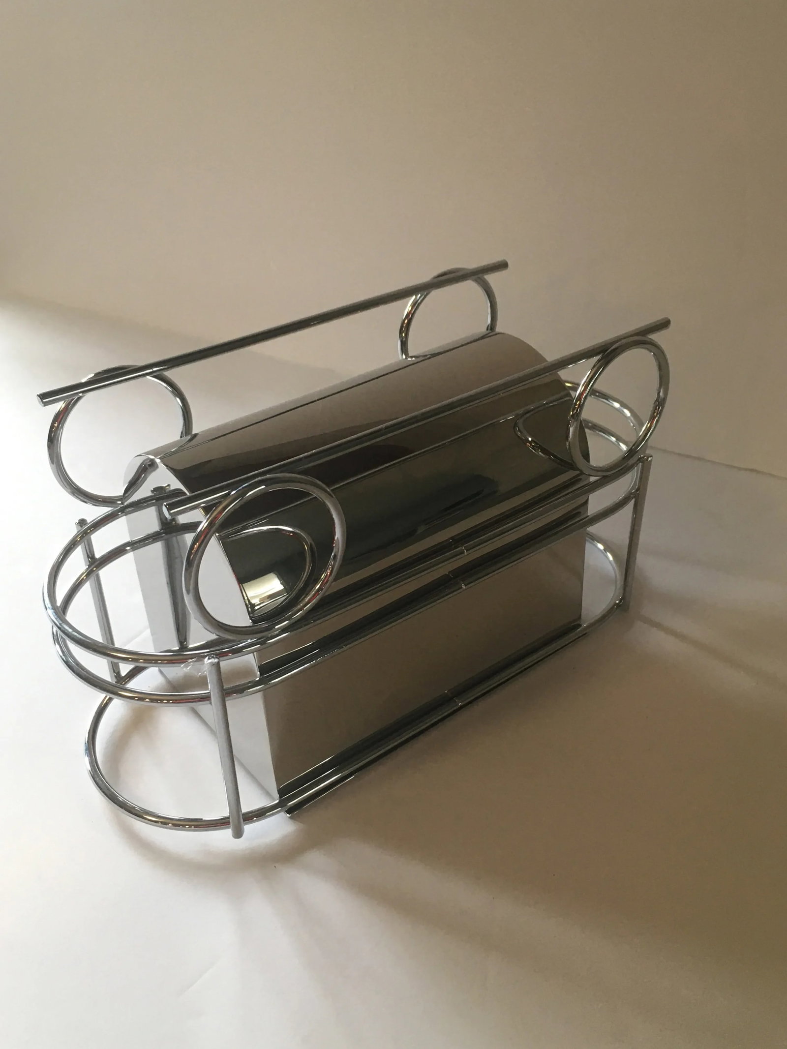 1970s Art Deco Style Chrome Caboose Wine Bottle Trolly - 9