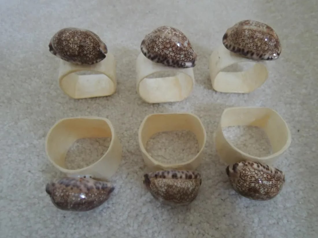 1960s Mother of Pearl and Shell Napkin Rings - Set of 6 - 13