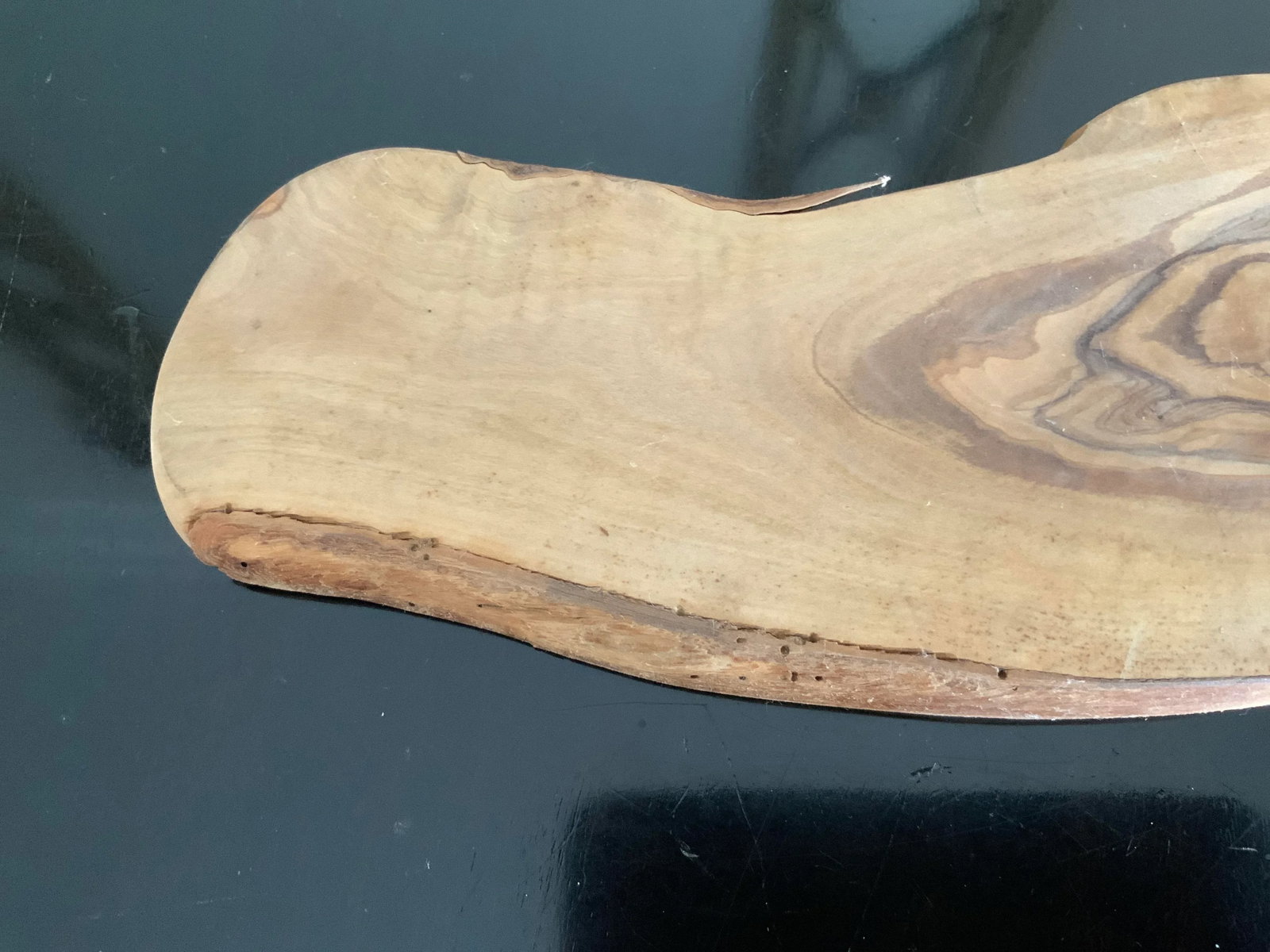 1970s Rustic Wooden Charcuterie Board With Live Edges - 5