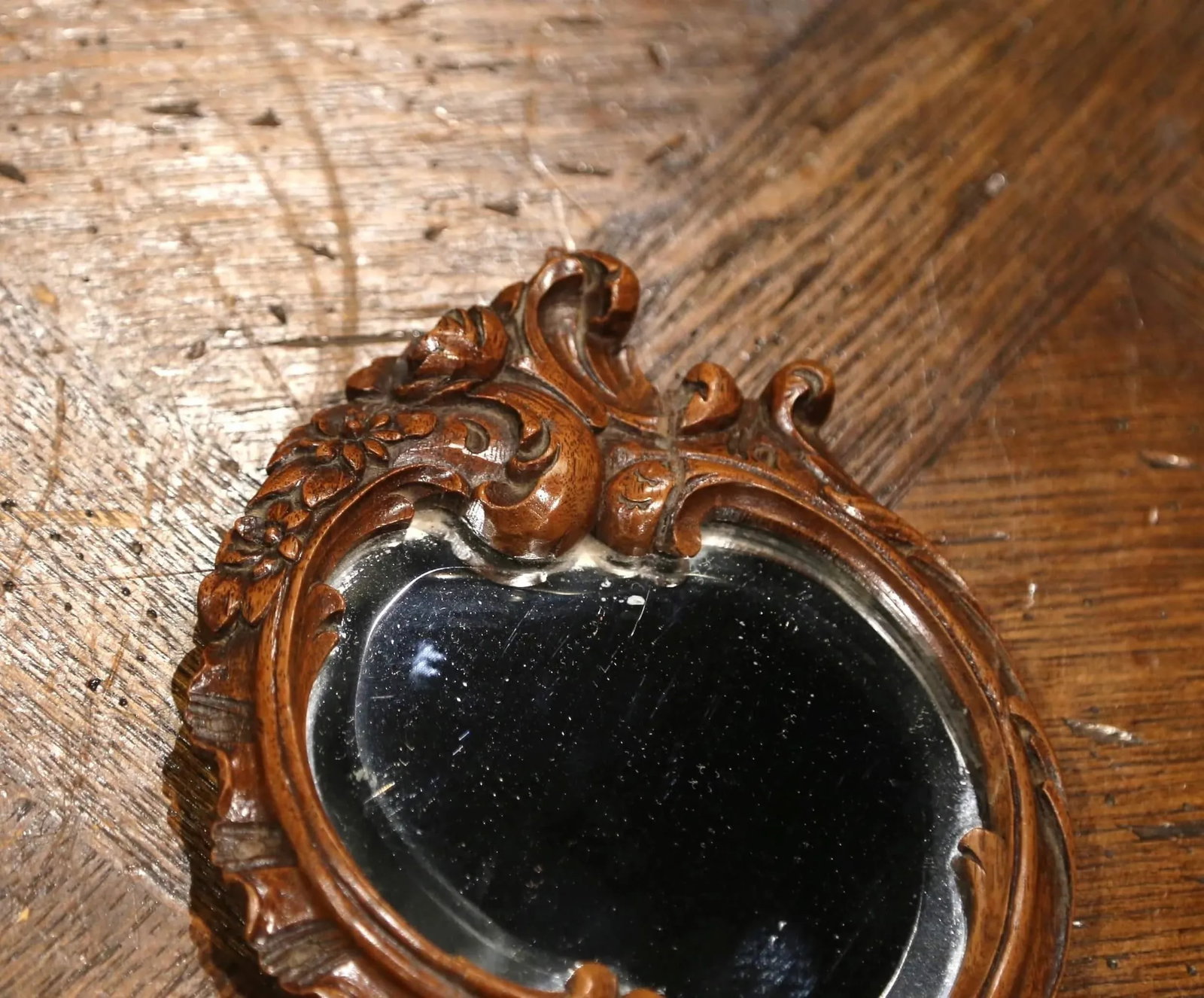 19th Century French Black Forest Carved Walnut Hand Mirror With Beveled Glass - 5