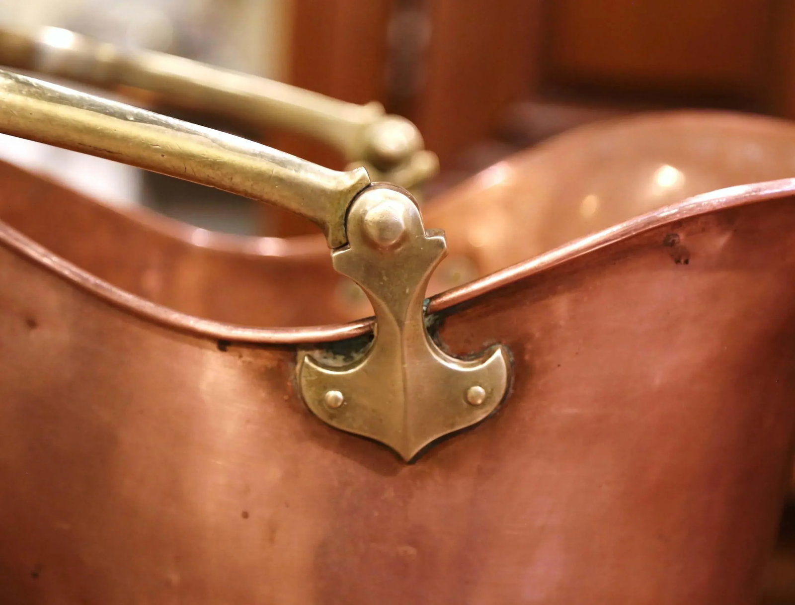 19th Century English Victorian Copper and Brass Coal Bucket - 4