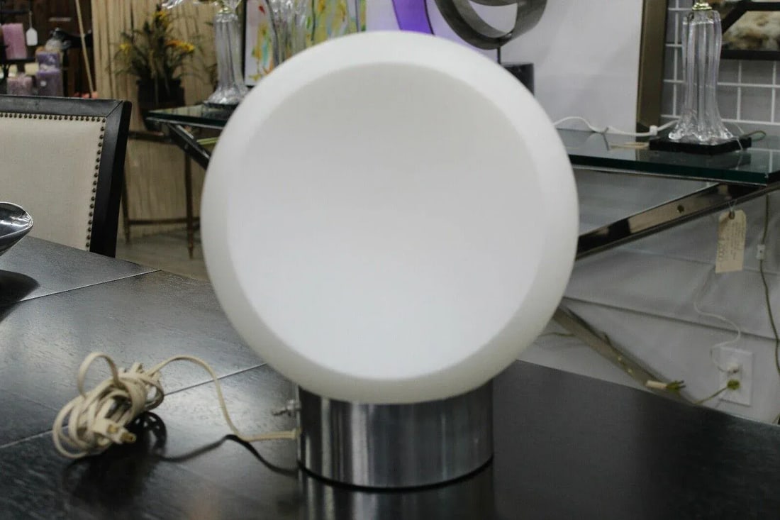 1960s Mid Century Modern Robert Sonneman Chrome & Glass Table Lamp - 4
