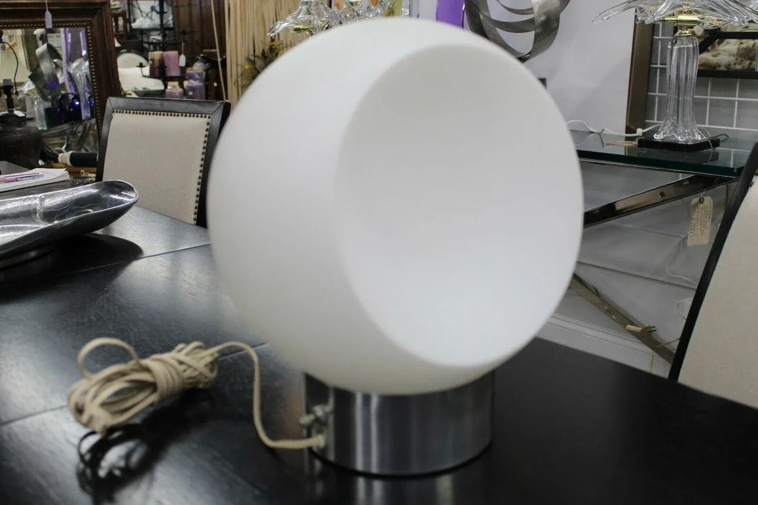 1960s Mid Century Modern Robert Sonneman Chrome & Glass Table Lamp - 5