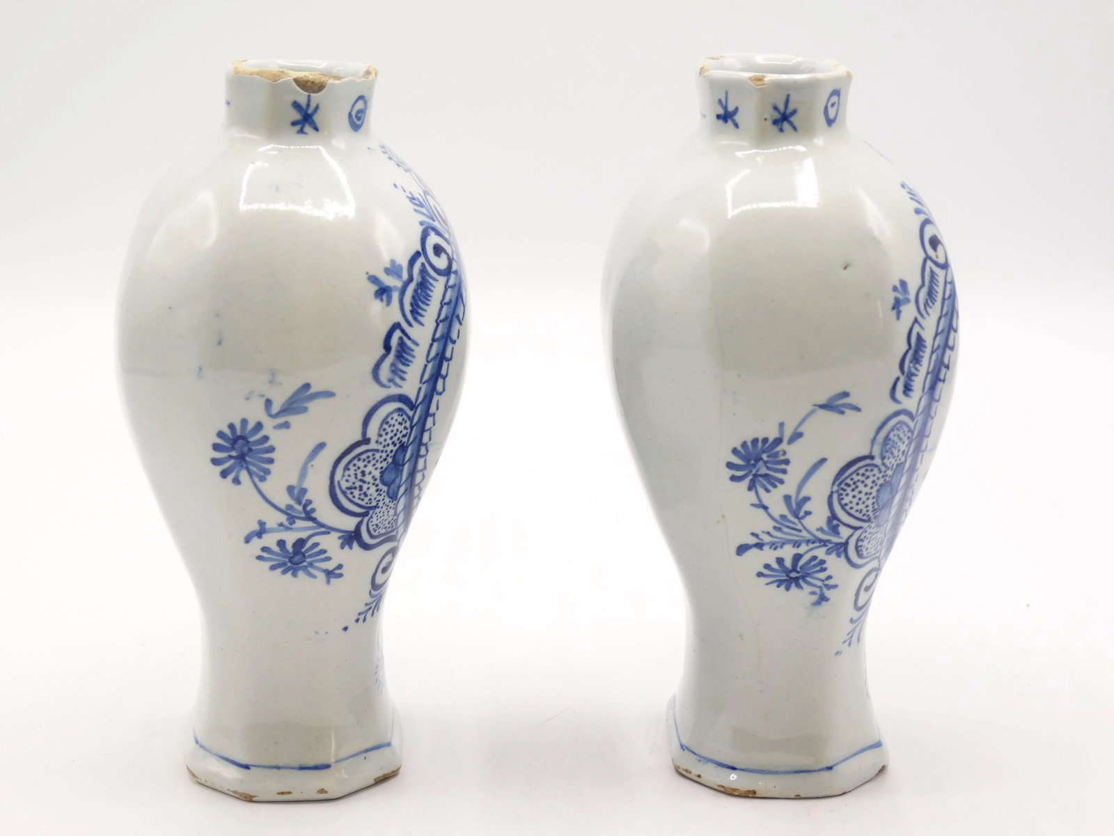 18th-Century Dutch Delft Vases, Maker's Mark - 5