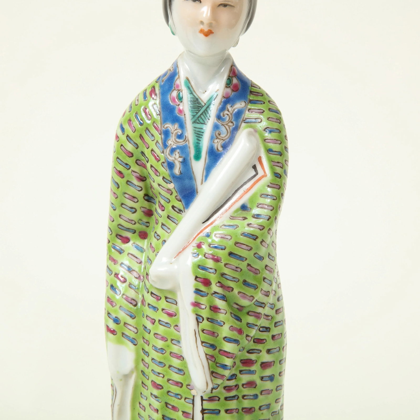 Chinese Porcelain Figure of a Court Lady - 6