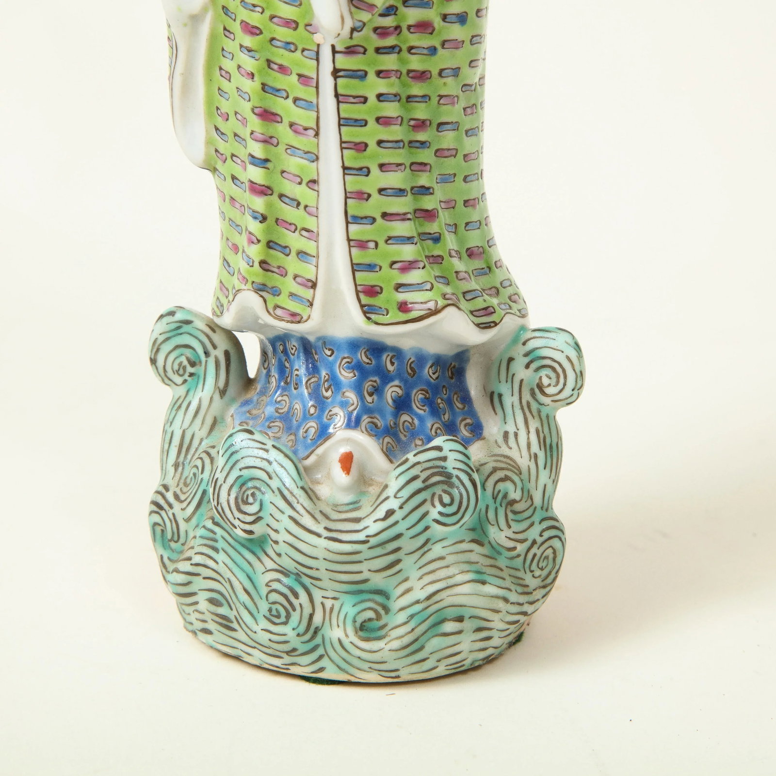 Chinese Porcelain Figure of a Court Lady - 7