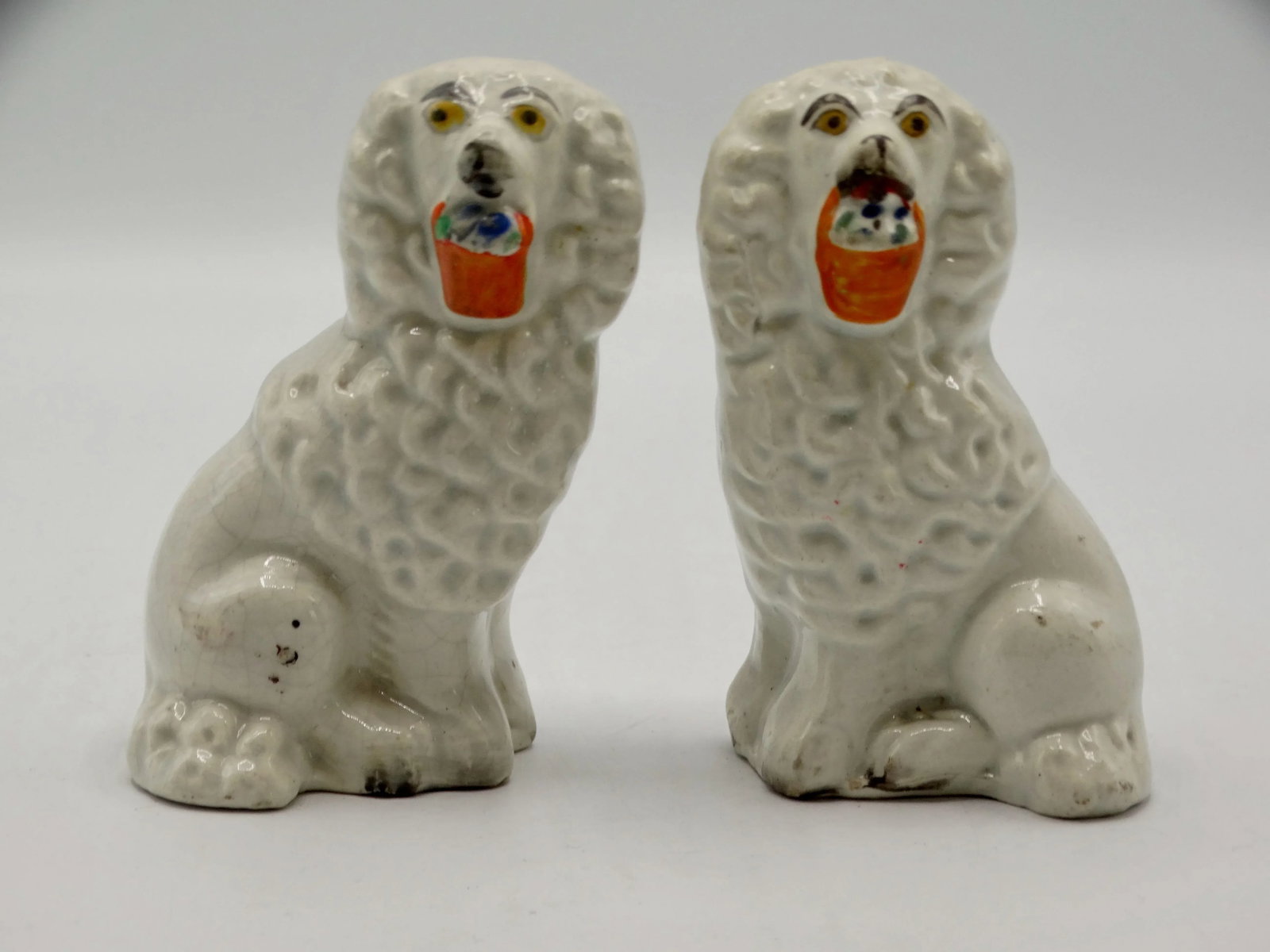 Antique English Staffordshire Dogs With Baskets, a Pair - 5