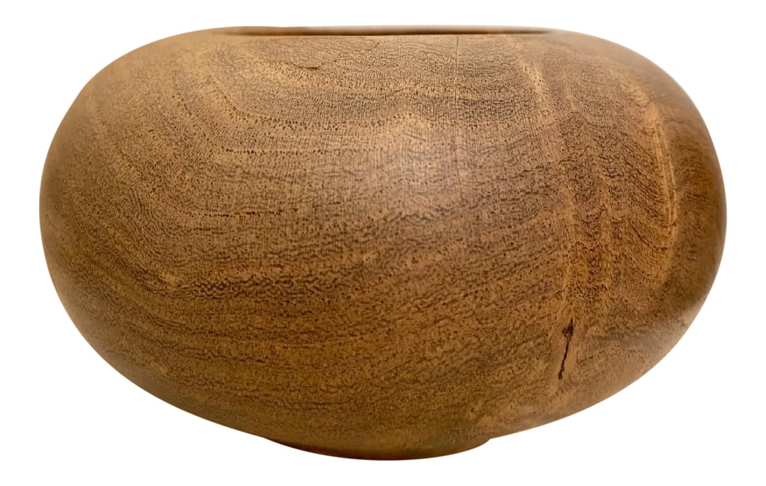 Minimalist Modernist Turned Wood Bowl by Leon Novikoff: Minimalist thin turned wood vessel by Leon Novikoff. Handmade, artisan, studio craft piece. Novikoff Furniture LTD., was founded by Leon Novikoff in 1959. Mr. Novikoff's hobby was woodworking and
