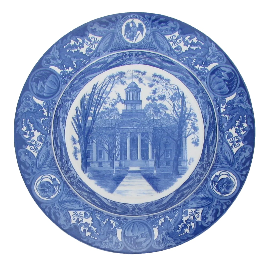 Wedgwood Blue & White Transferware Architectural Plates, Set of 3 - 4