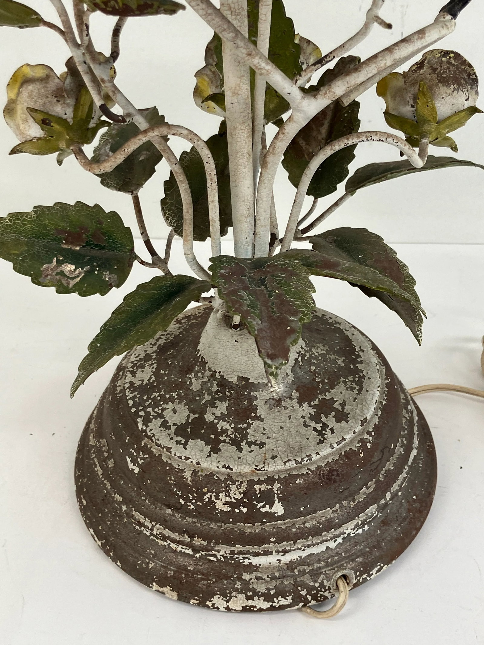 Vintage Italian Tole Bird & Floral Table Lamp, Cottagecore, Circa 1950s - 10
