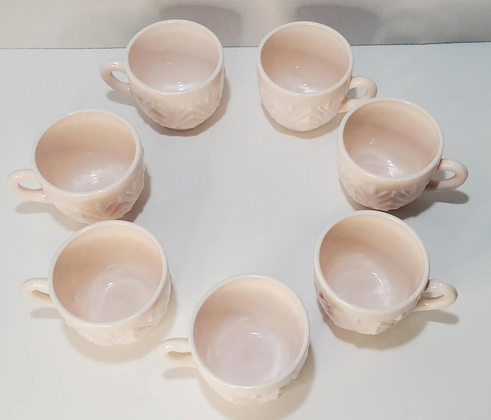 1950s Jeanette Feather Shell Pink Milk Glass Set of 7 Cups - 3