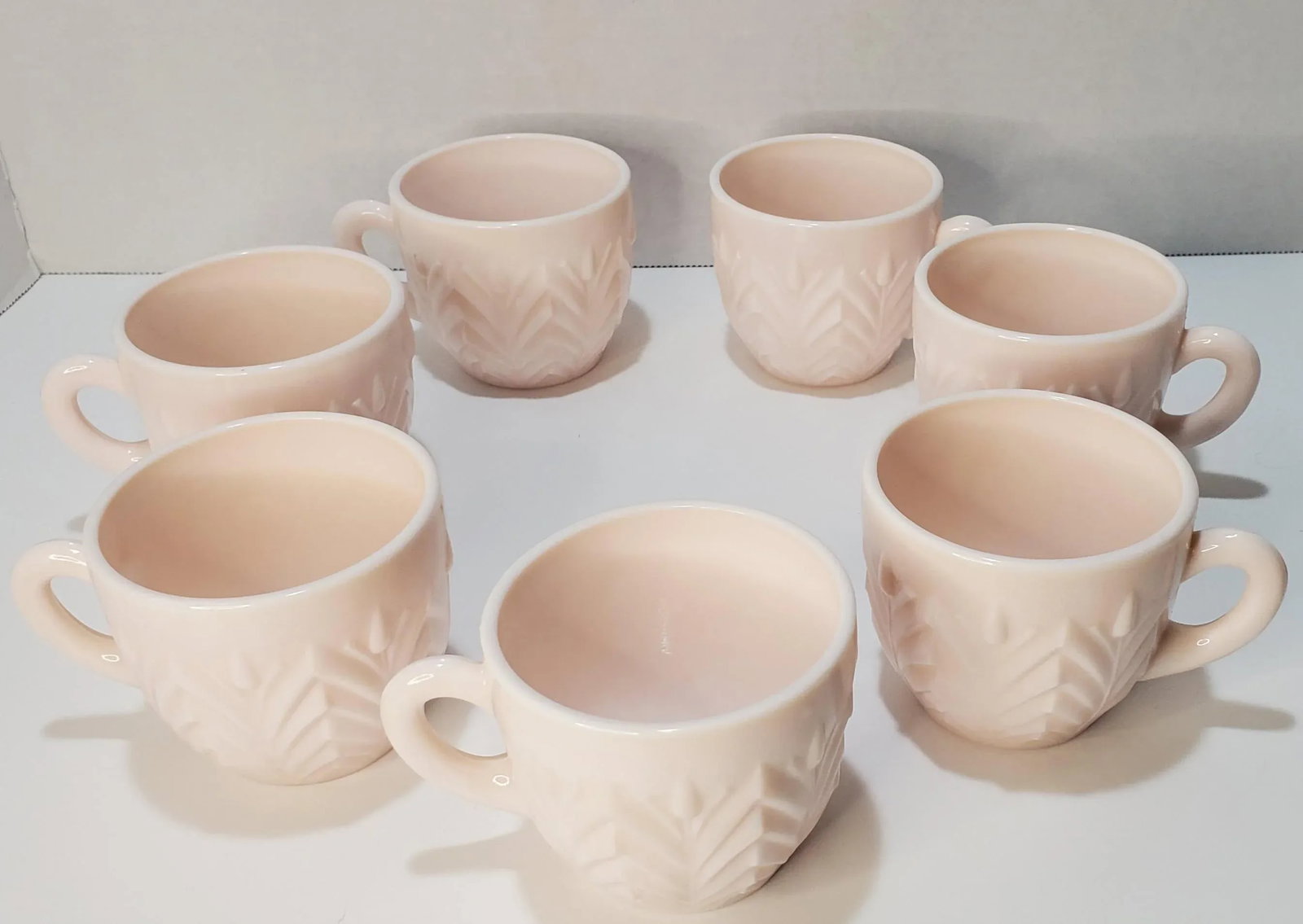 1950s Jeanette Feather Shell Pink Milk Glass Set of 7 Cups - 4