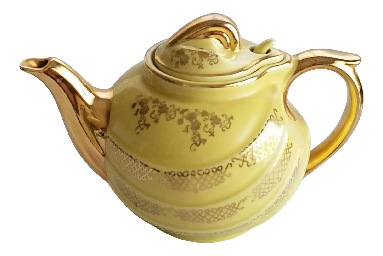 1930's Hall China Hook Yellow & Metallic Gold Tea Pot: We love this extraordinary 1930's 6 Cup Hall Tea Pot #0799 GL for the lovely condition, gilded design and made in USA manufacturing. It is nearly 100 years old and it's beautiful! There is a hook