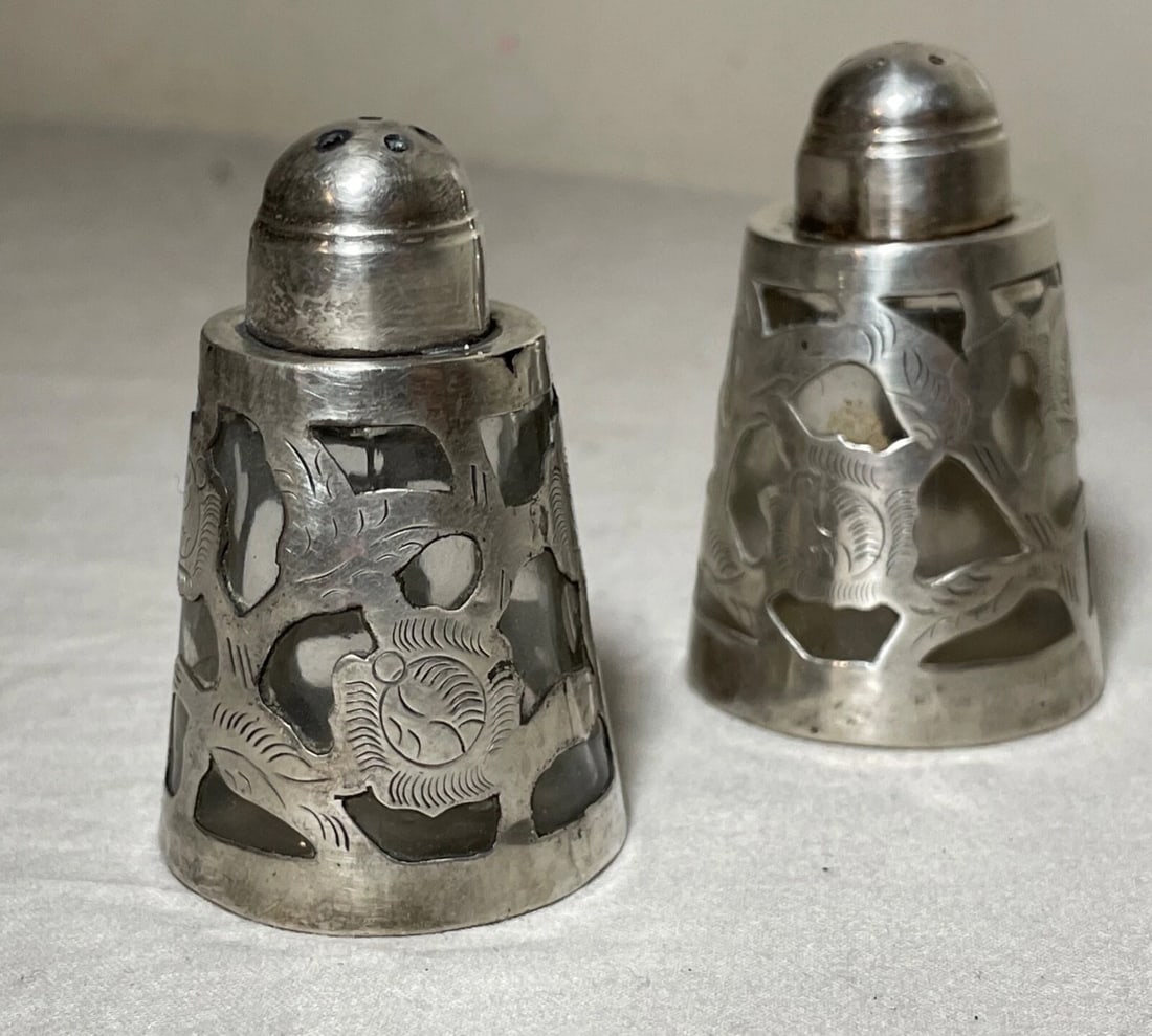 Pair Vintage Mexican Openwork 925 LHM Sterling Silver Glass Salt & Pepper Shaker - 2