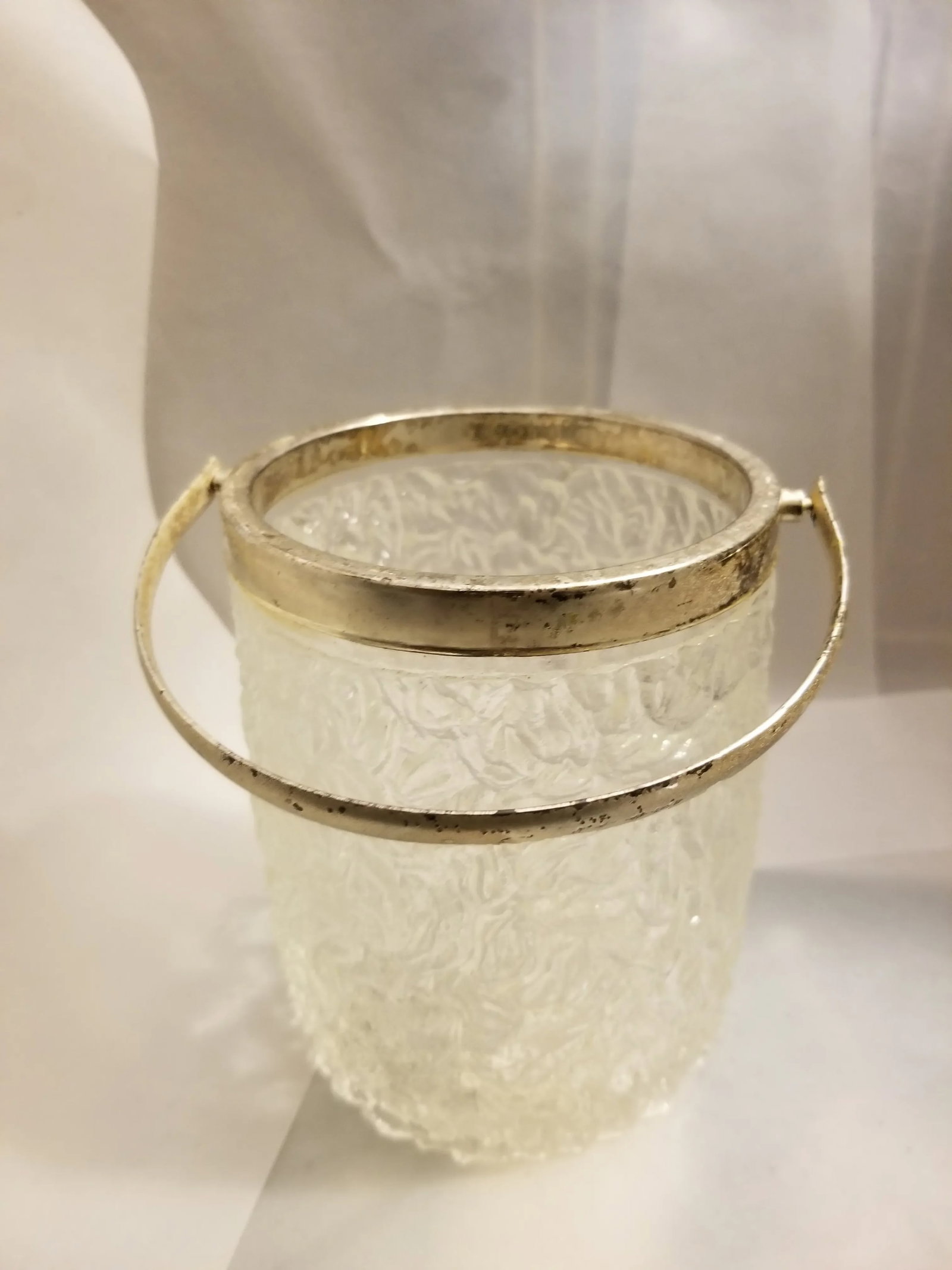 Mid-Century Modern Cut Glass Ice Bucket W/ Silverplate Trim & Handle - 3