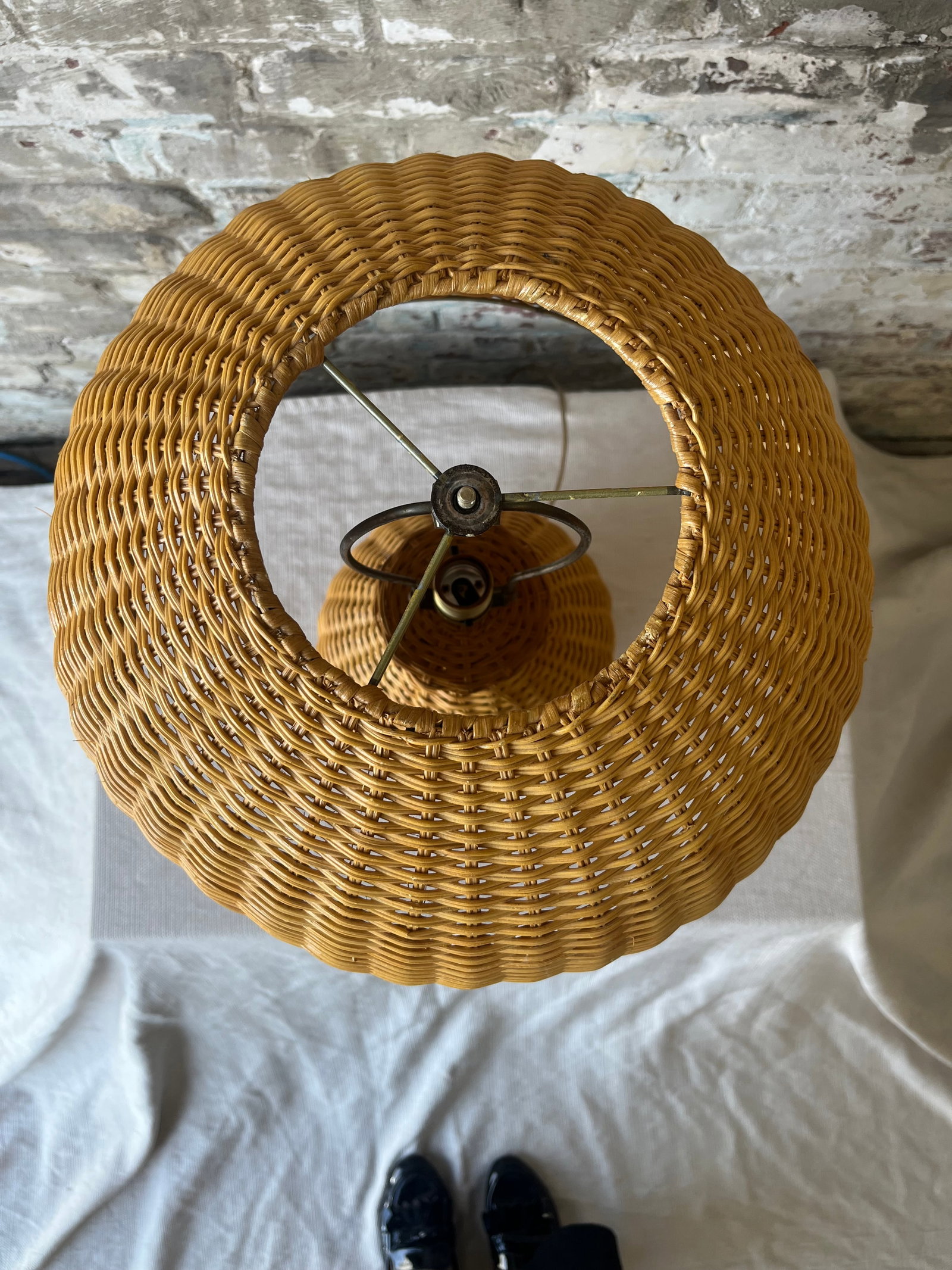 1960s Large Wicker Lamp - 10