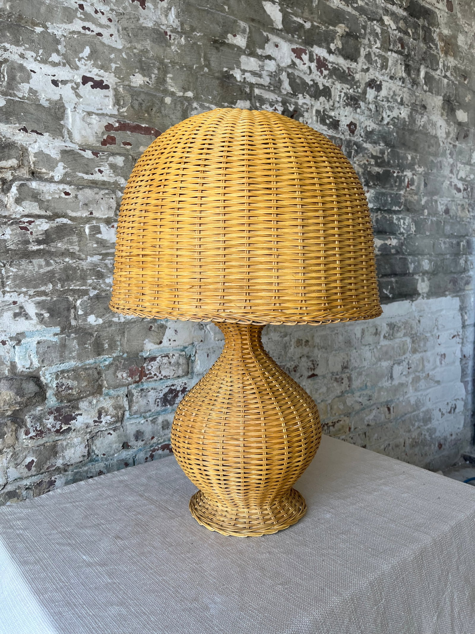 1960s Large Wicker Lamp - 3