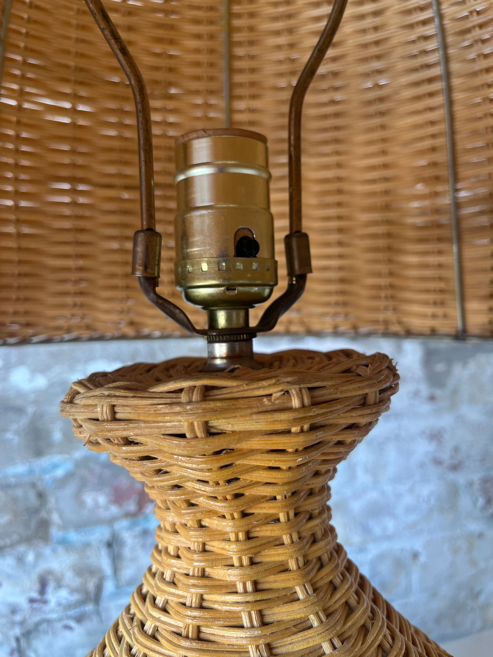 1960s Large Wicker Lamp - 4