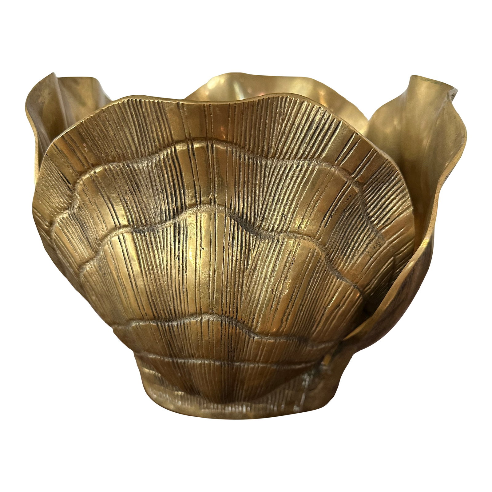 Vintage Mid-Century Brass Seashell Planter: Heavy brass seashell planter/jardiniere. 8"h x 9.75w Condition: Alterations: Original Condition Unaltered Imperfections: Some Imperfections Condition Notes: Normal vintage condition. No flaws Origin: