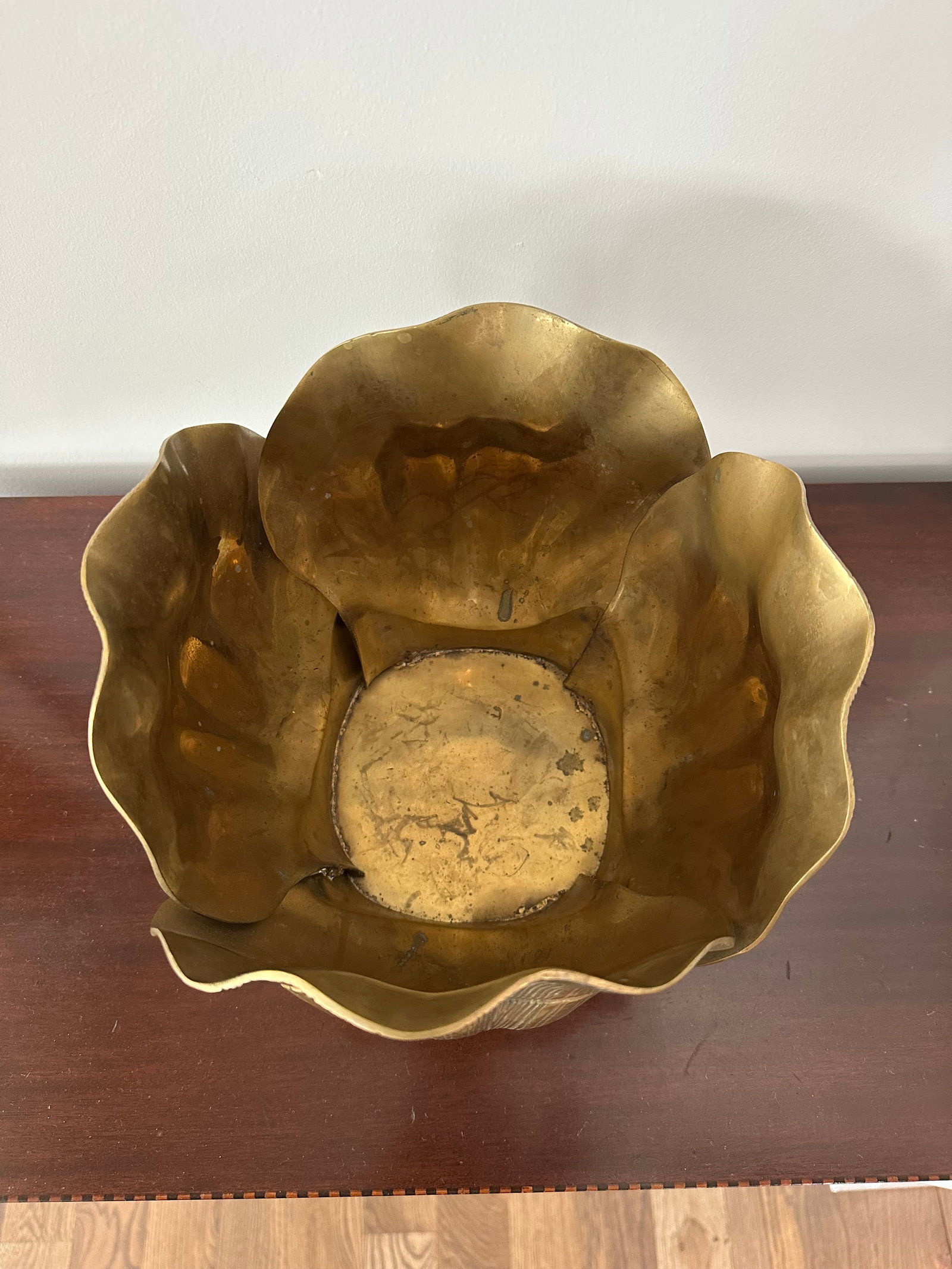 Vintage Mid-Century Brass Seashell Planter - 4