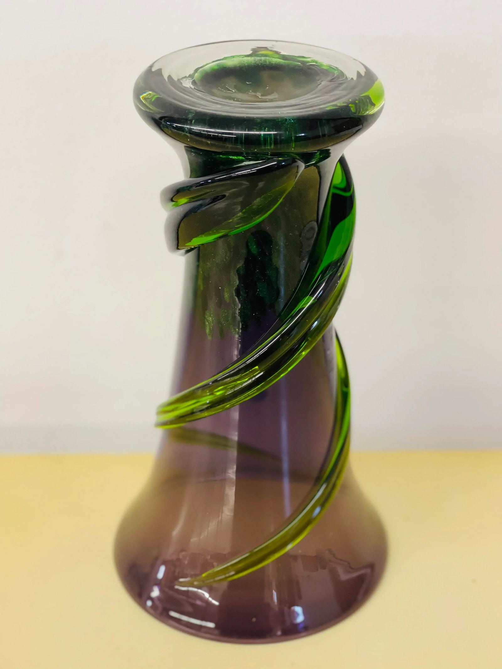 Vintage Mid 20th Century Murano Art Blown Glass Amethyst & Emerald Flower Vase - 6