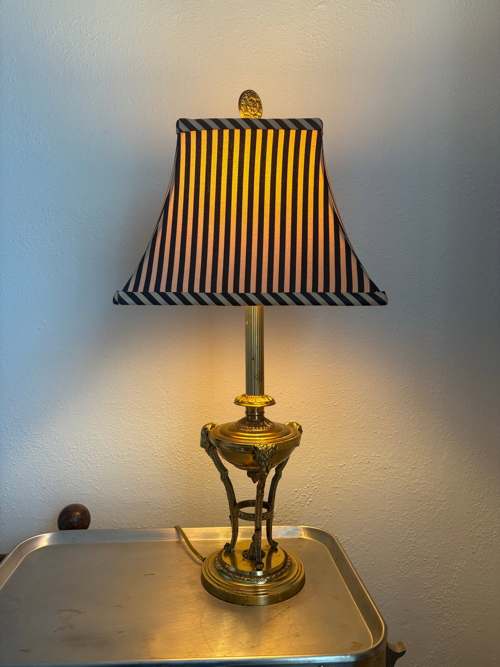 1960s Hollywood Regency Brass Ram Lamp With Silk Striped Shade - 2