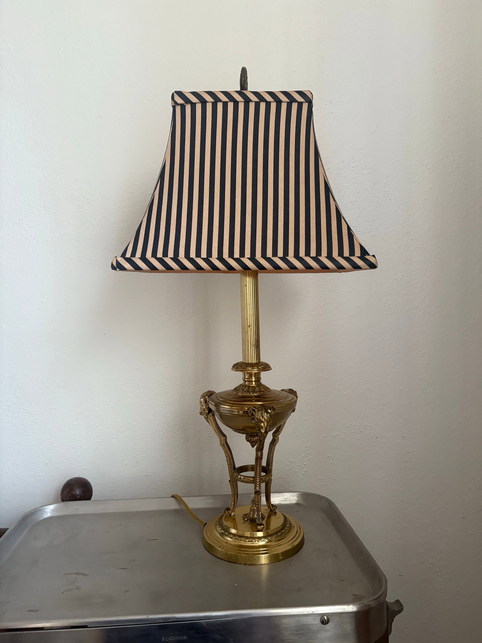 1960s Hollywood Regency Brass Ram Lamp With Silk Striped Shade - 8