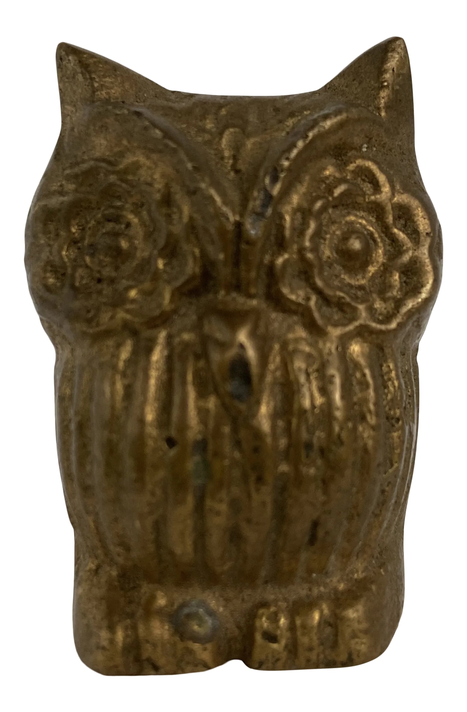 Vintage Mid 20th Century Tiny Brass Owl: There is a rich patina on this tiny brass owl. Amazing paperweight or tiny object of art. Very versatile detail item suitable for a variety of decorating styles. Condition: Alterations: Original