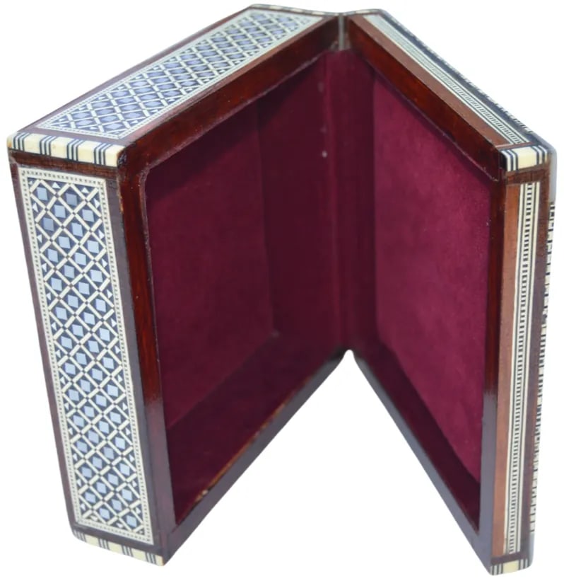 Vintage Moorish Mother-Of-Pearl Inlaid Box - 10