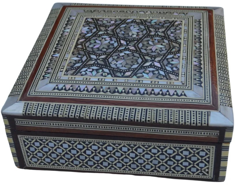 Vintage Moorish Mother-Of-Pearl Inlaid Box - 11