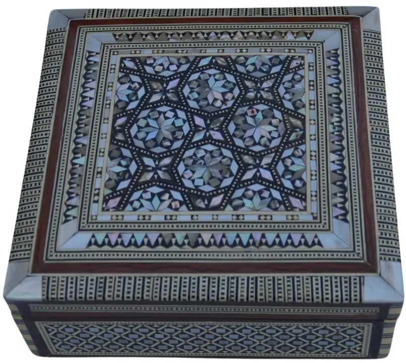Vintage Moorish Mother-Of-Pearl Inlaid Box - 7