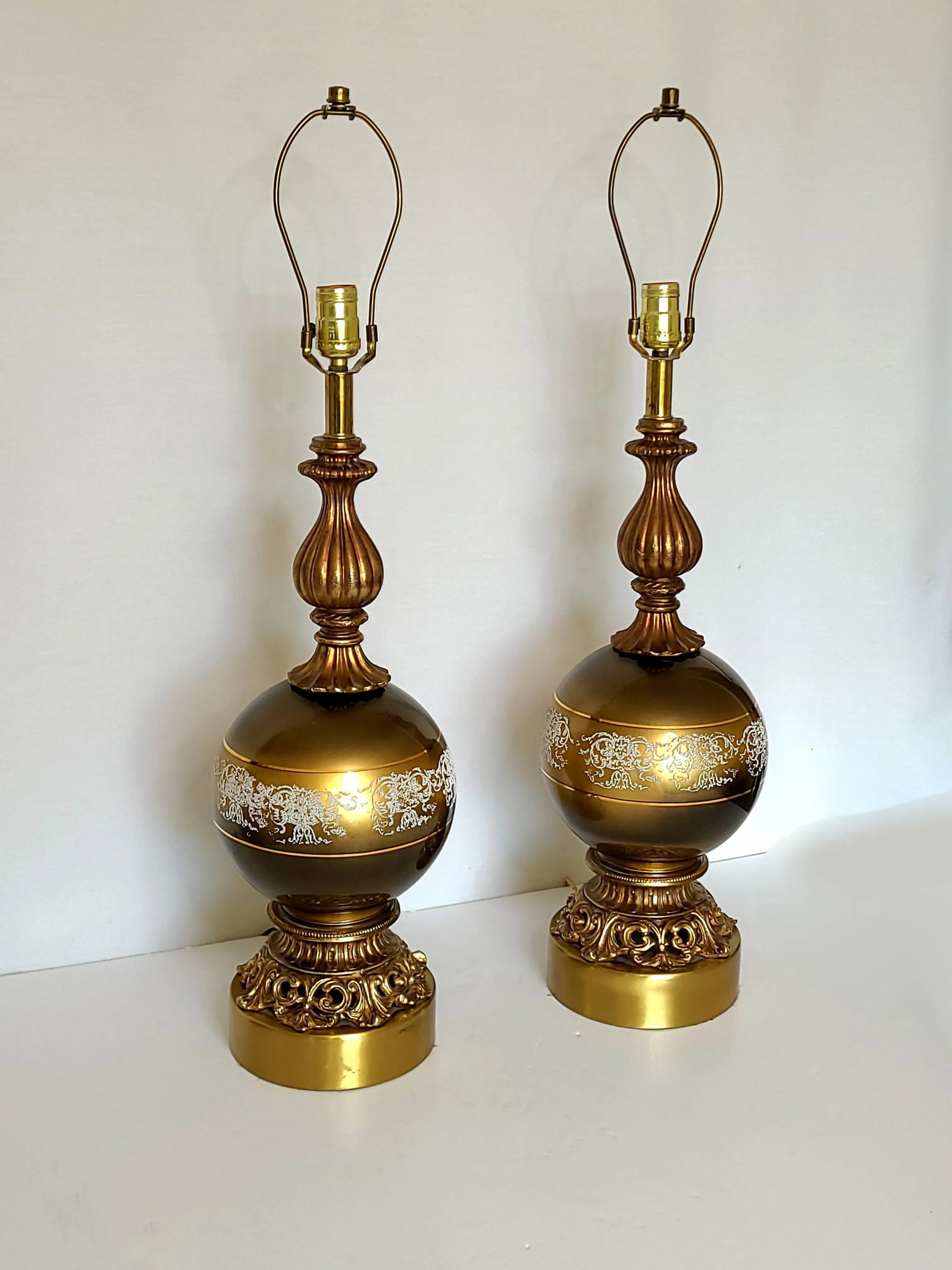 1950s Hollywood Regency Gold Satin Glass Cornell Table Lamps - a Pair - 9