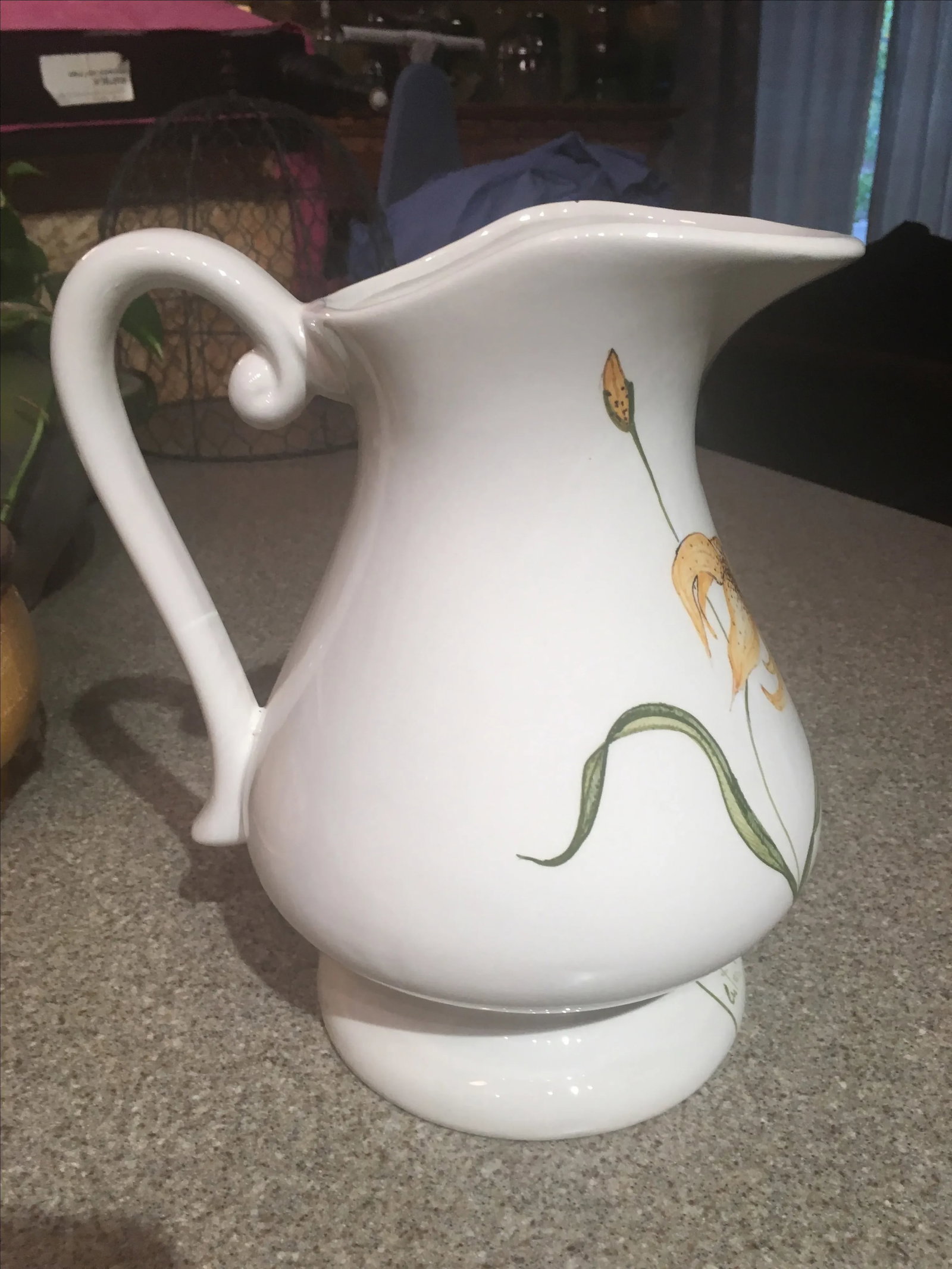 Italian Lily & Hummingbird Pitcher - 4