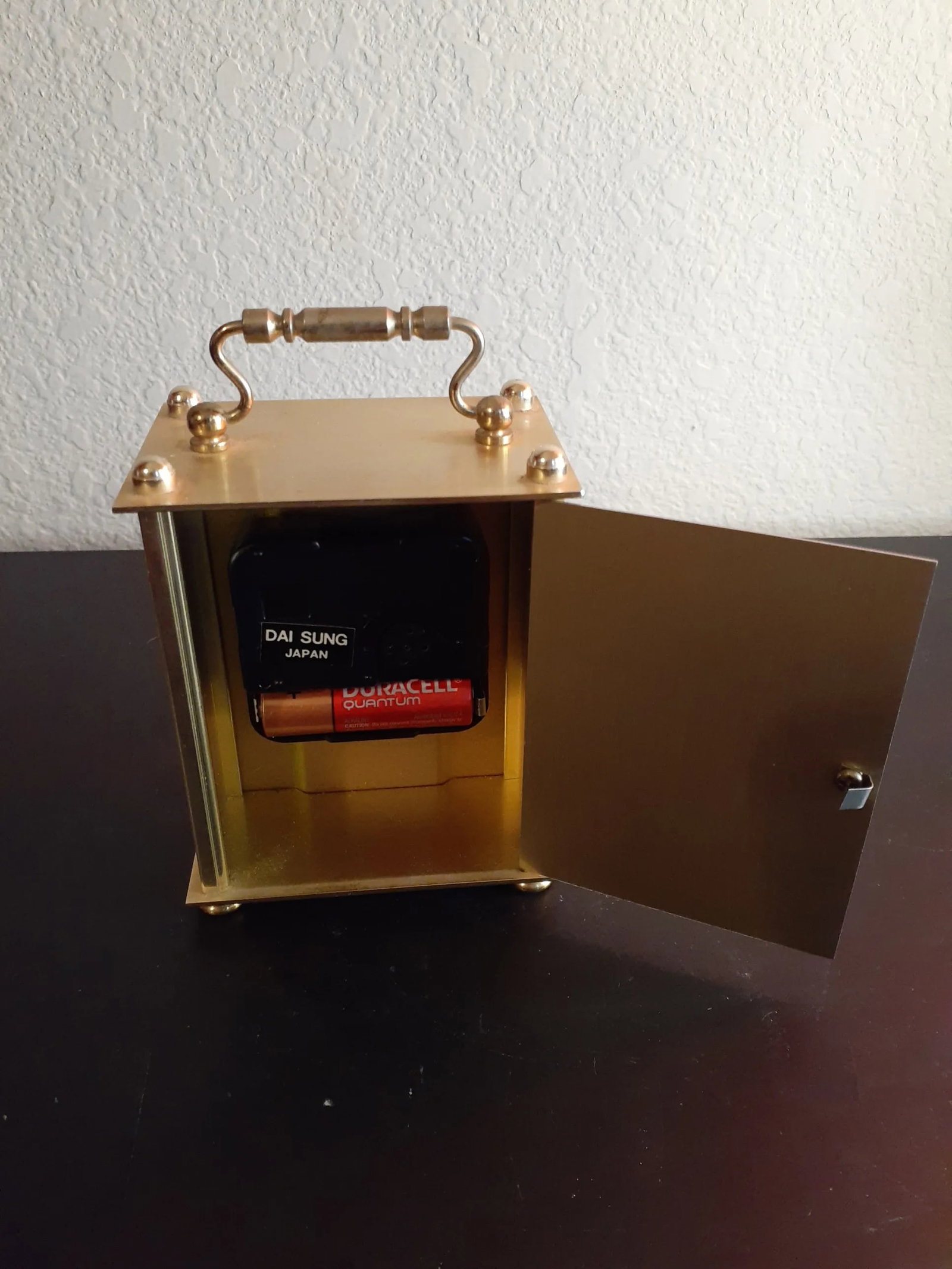 1970s Heirloom Brass Mantle or Desk Quartz Clock - 3