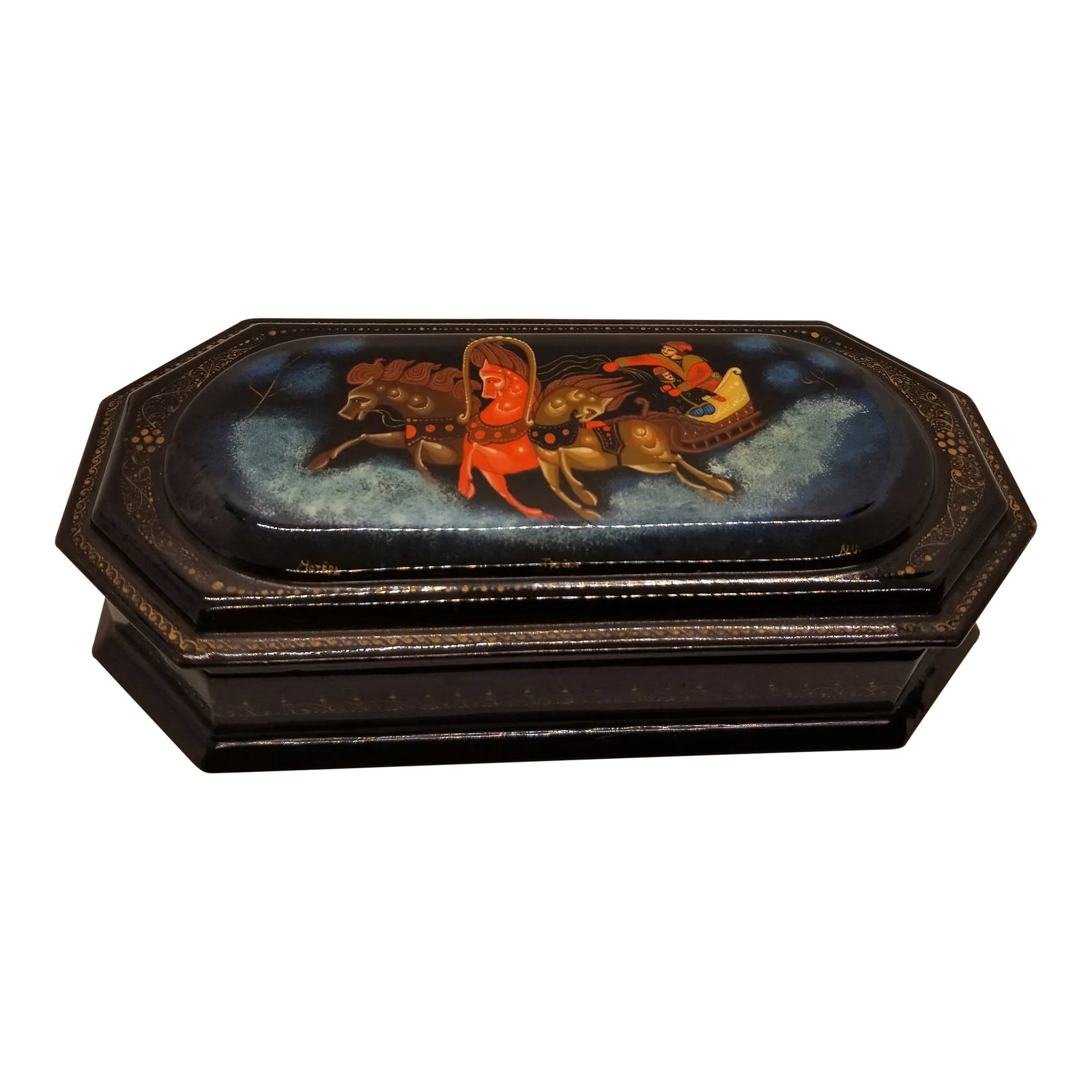 Vintage Handpainted Lacquer Wooden Russian Decorated Trinket Box: A beautiful high sheen vintage Handpainted lacquer wooden Russian decorated Trinket Box Condition: Alterations: Original Condition Unaltered Imperfections: Some Imperfections Condition Notes: No