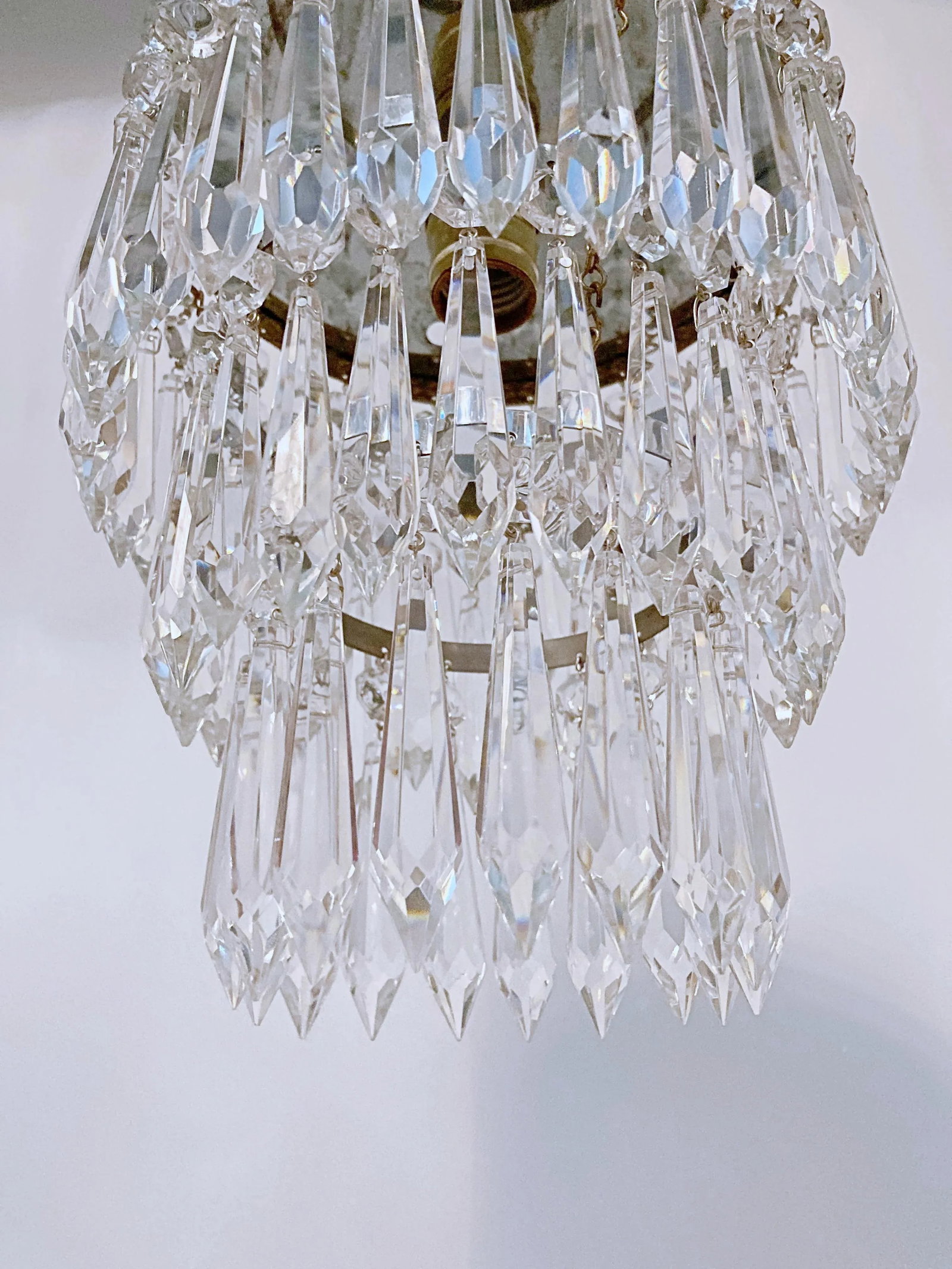 Mid 20th Century Italian Brass Upside Down Layered Cake Chandelier - 3