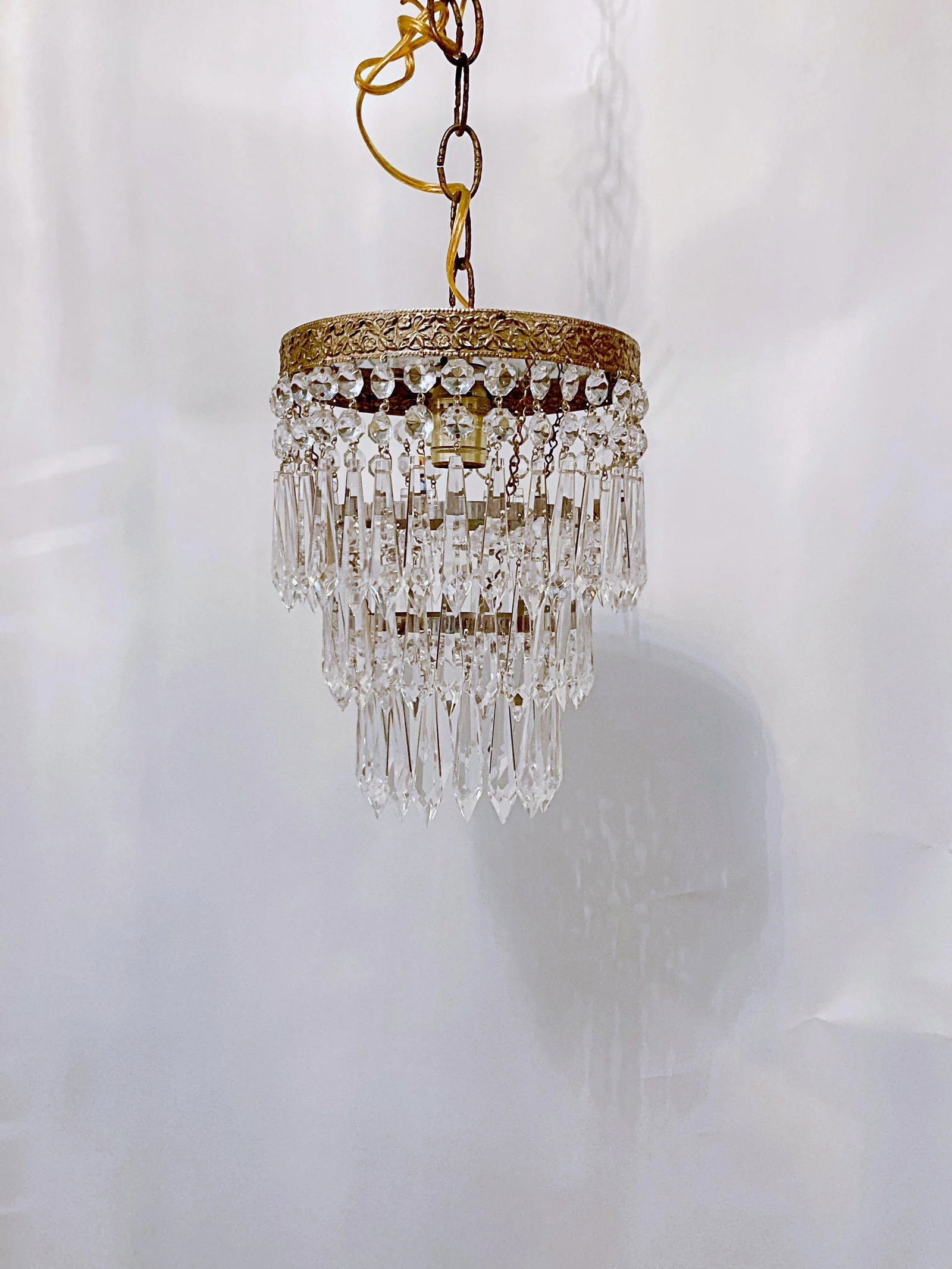 Mid 20th Century Italian Brass Upside Down Layered Cake Chandelier - 7