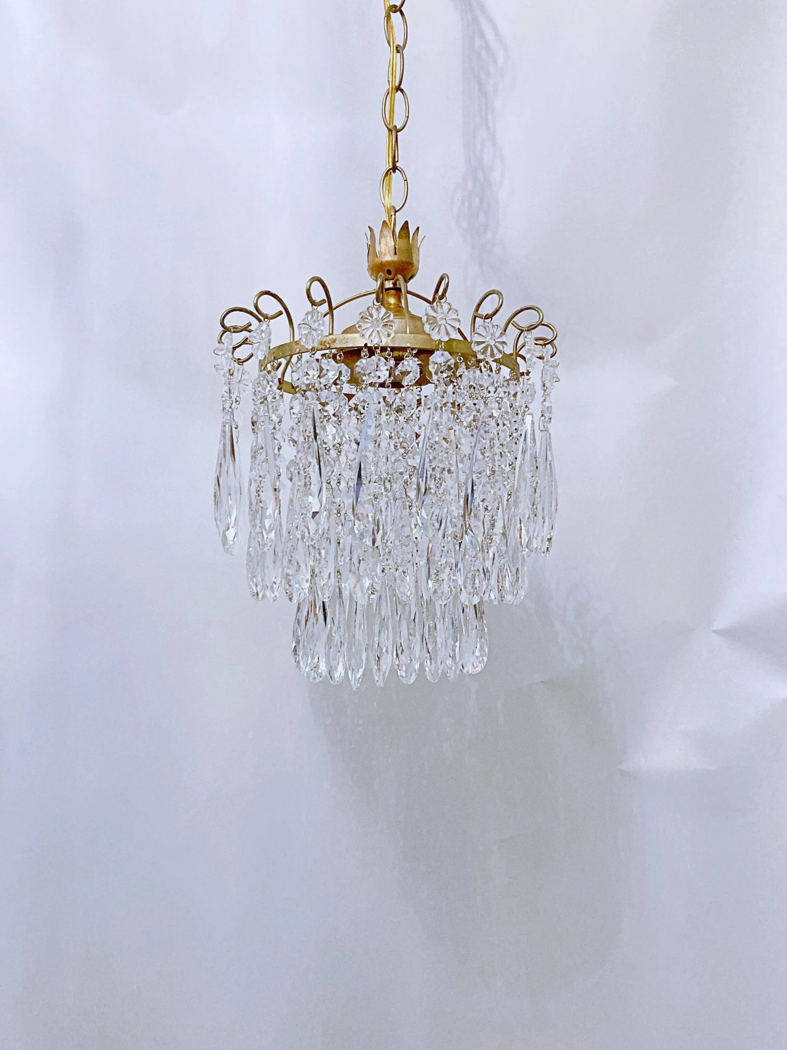 Vintage 1960s Small Brass Chandelier - 10