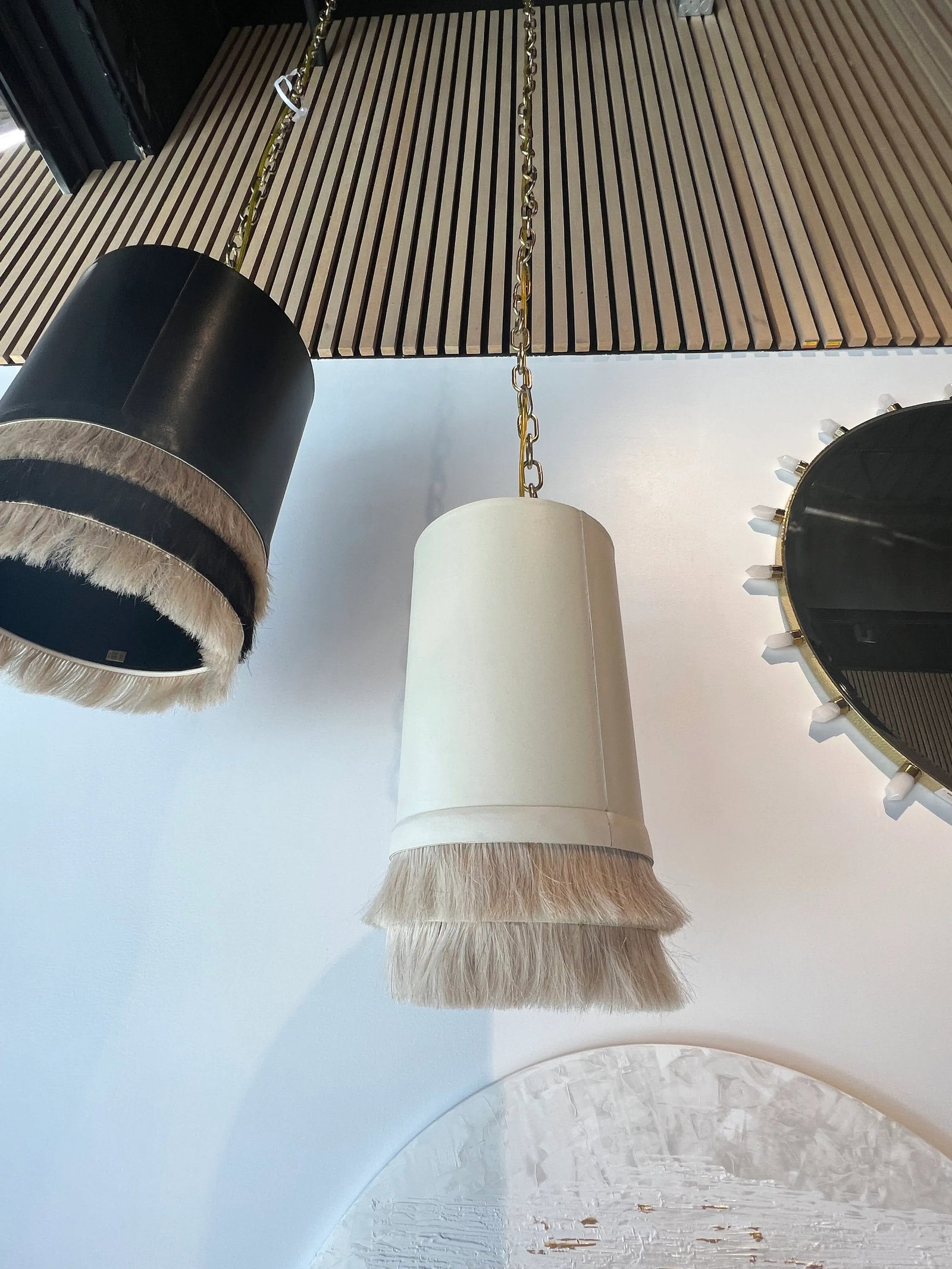 Sho Modern Filly Pendant Light - 2