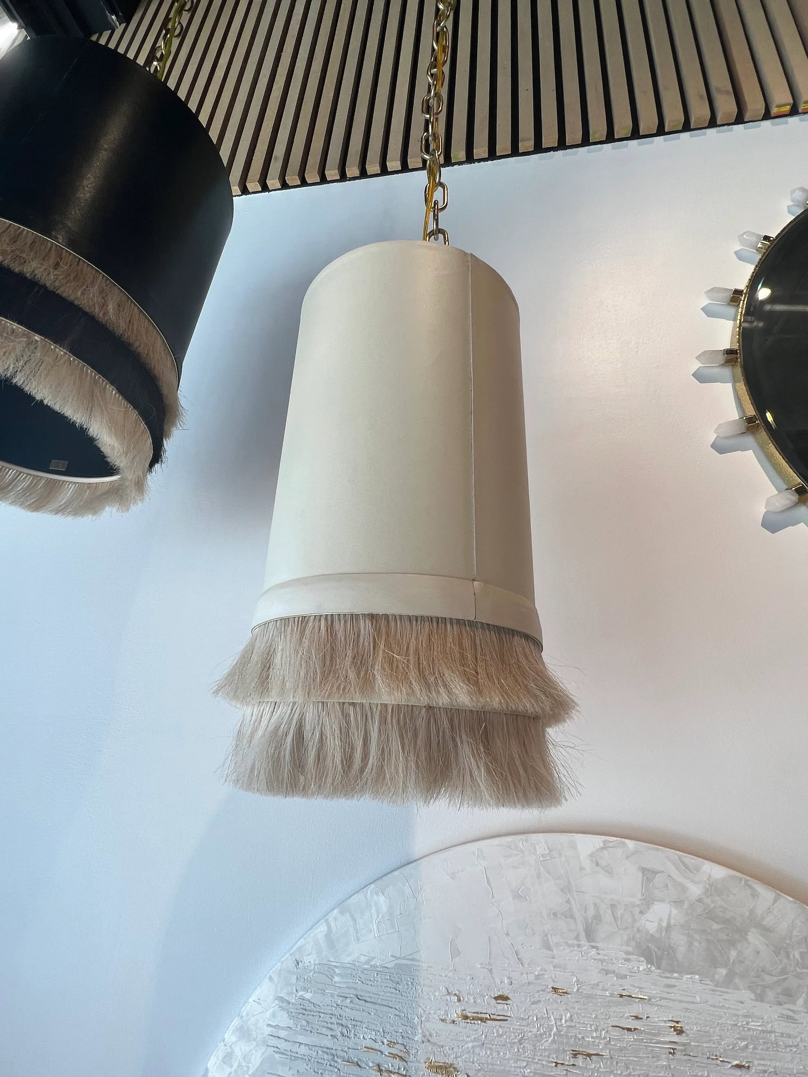 Sho Modern Filly Pendant Light - 4
