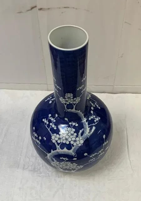 1950s Large Chinese Porcelain Blue & White Hand-Painted Cherry Blossom Long Neck Vase - 2