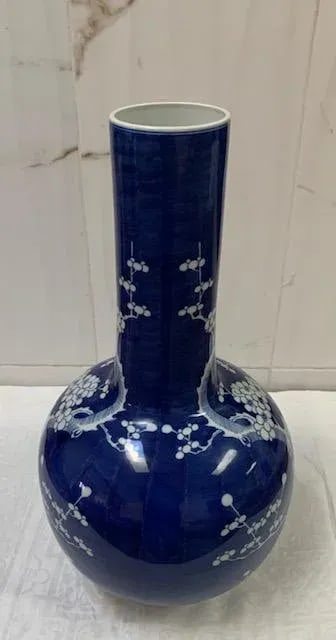 1950s Large Chinese Porcelain Blue & White Hand-Painted Cherry Blossom Long Neck Vase - 3