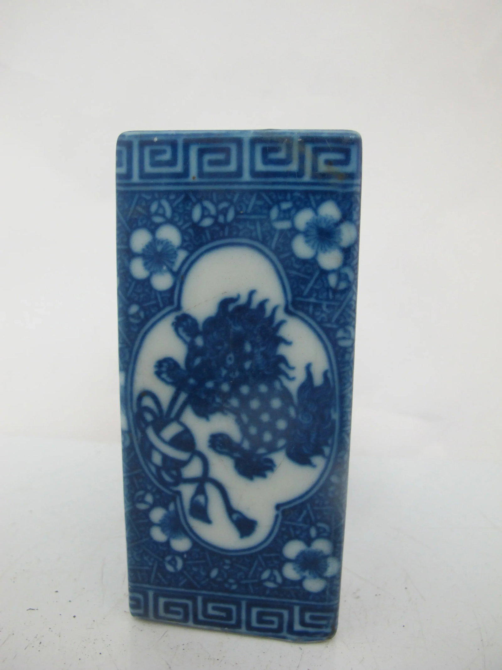 Chinese Blue Porcelain Lion Foo Guardian Dog Yarn Ball Opium Pillow Vase - 7