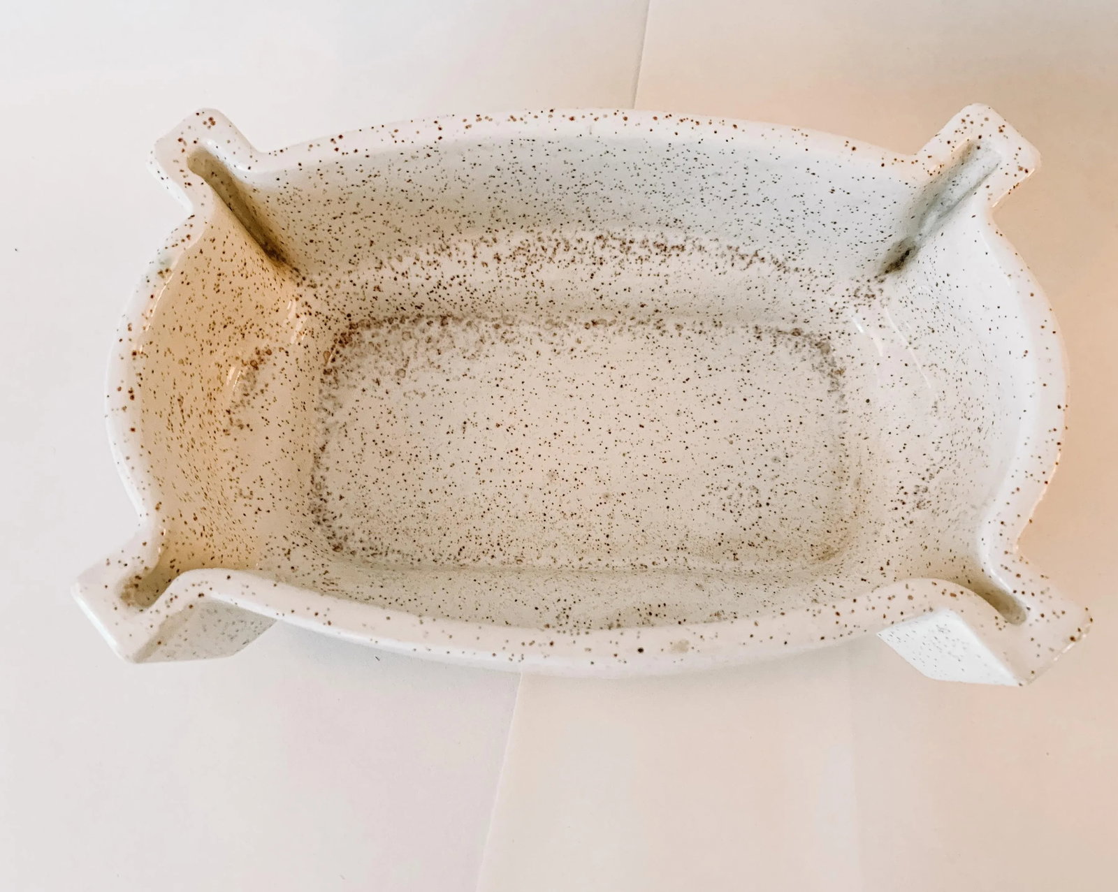 Vintage Mid Century McCoy Style White Speckled Planter or Cachepot - 4